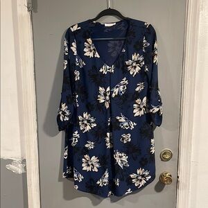 Lush Floral Long Sleeve V-Neck Dress Size M